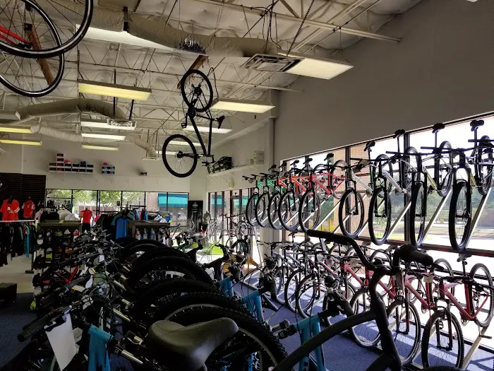 Trek Bicycle Coppell Picture 3
