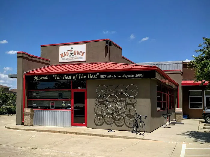 Mad Duck Cycling Shop Picture 3