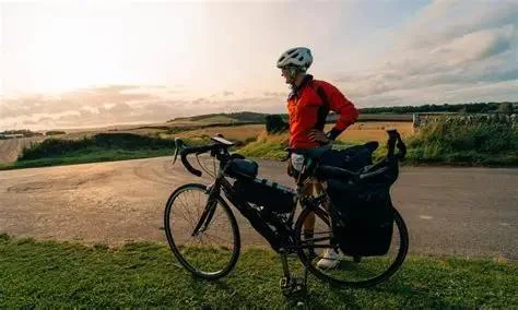 10 Must-Have Items for Long-Distance Cycling Trips
