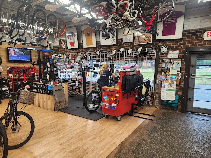 Ken's Bike Shop Picture 8