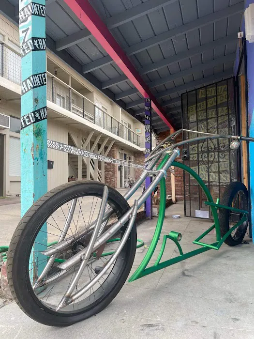 Grizz Alley Bike Shope Picture 5