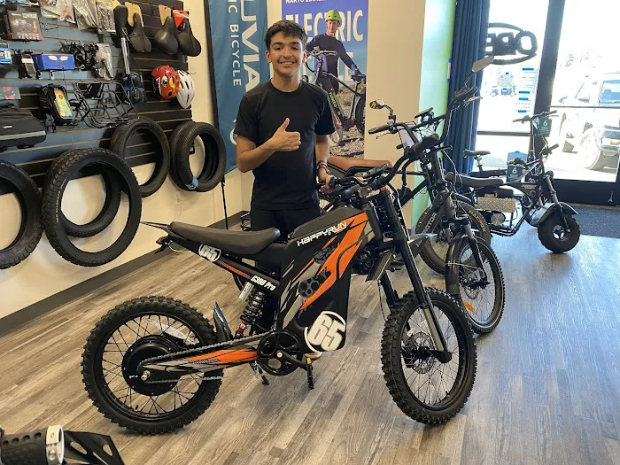 Motion Madness E-bikes Clovis Showroom & Service Picture 2