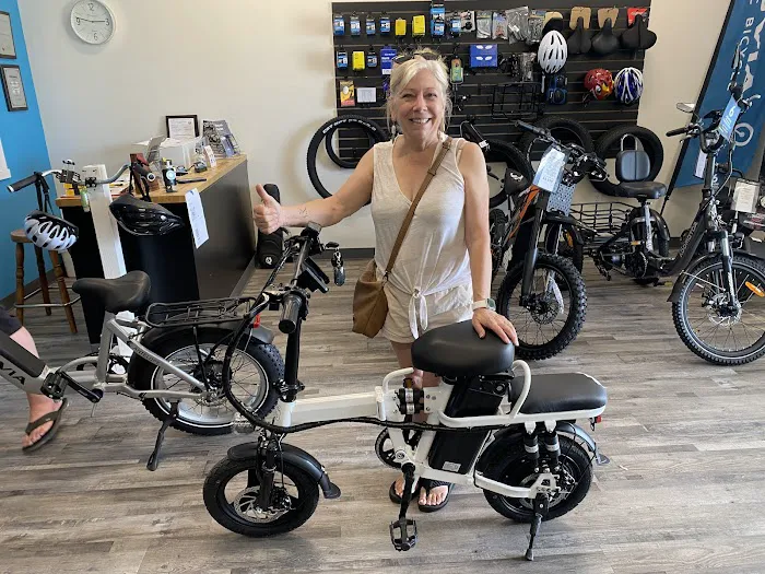 Motion Madness E-bikes Clovis Showroom & Service Picture 9