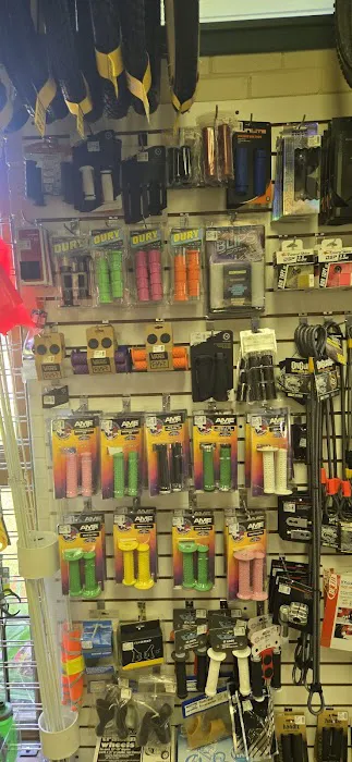 Re-CYCLE Bike Shop Picture 9
