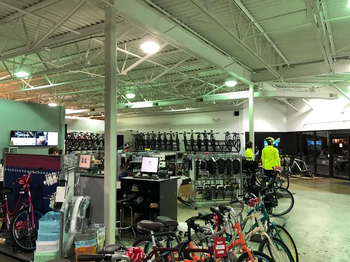 Trek Bicycle Omaha Midtown Picture 3
