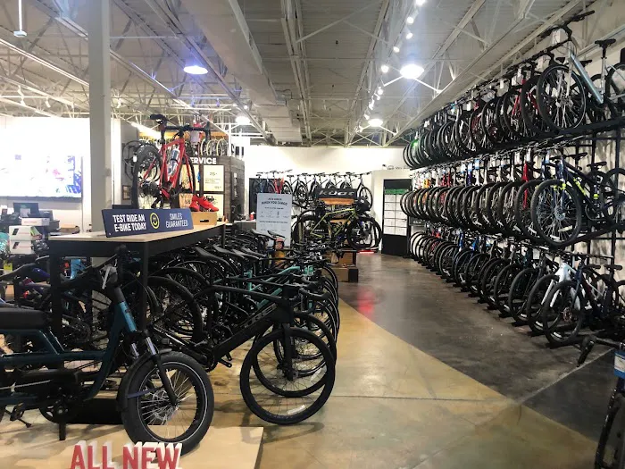 Trek Bicycle Omaha Midtown Picture 8