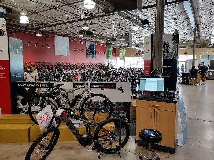 Trek Bicycle Houston West University Picture 7