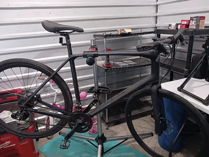 E-GO (Electric Bikes & Scooters Repair HUB) Picture 5