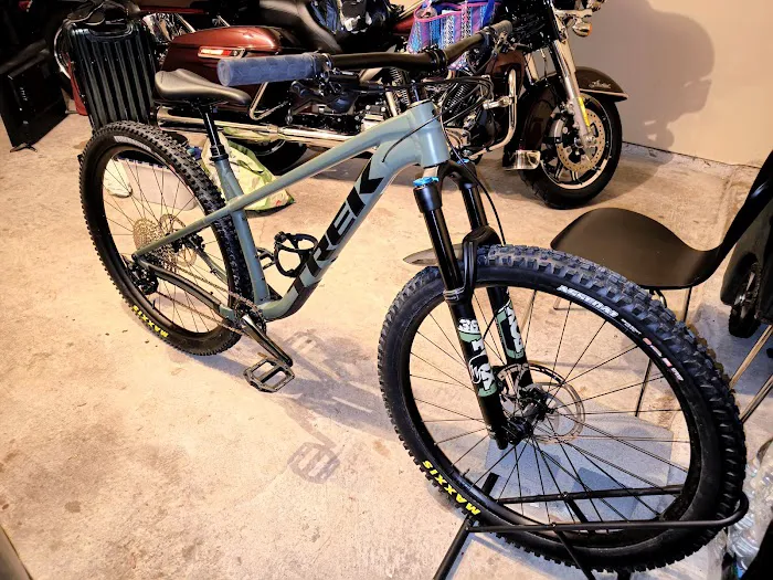Trek Bicycle Champions Picture 7