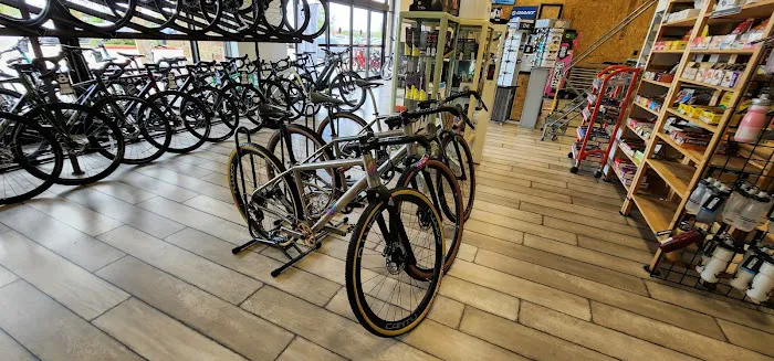 Handlebar Cyclery Picture 4