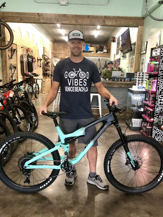 Race Ready Repair Custom Bicycle Shop Picture 3
