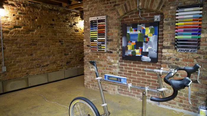 Peregrine Bicycle Studio Picture 9