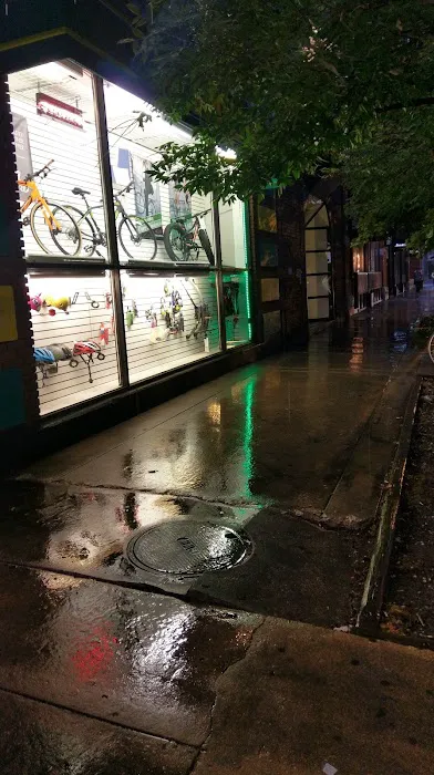 Kozy's Cyclery - River North Picture 10