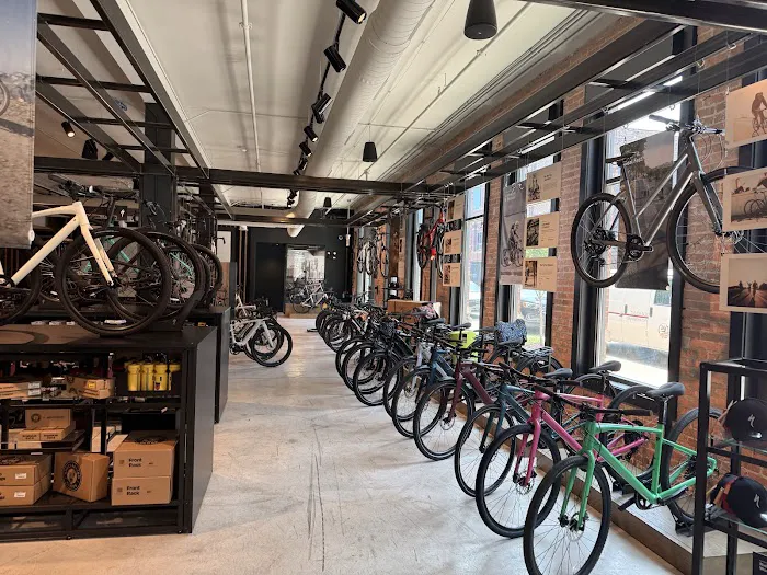 Specialized Chicago - Fulton Market Picture 1