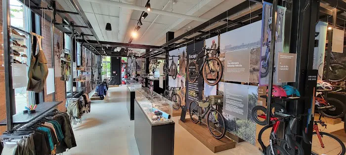 Specialized Chicago - Fulton Market Picture 8