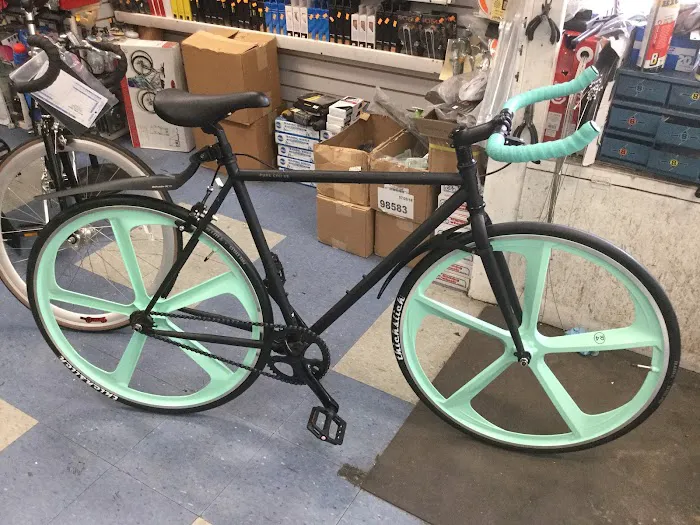 Irv's Bike Shop Picture 4