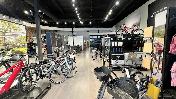 Specialized Chicago - Lincoln Park Picture 6