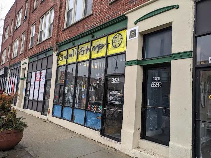 Small Shop Cycles & Service Picture 9