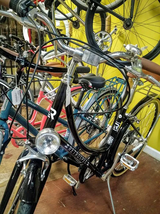 Small Shop Cycles & Service Picture 10