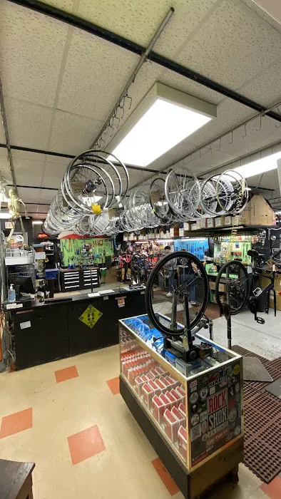 Kozy's Cyclery - Wrigleyville Picture 2