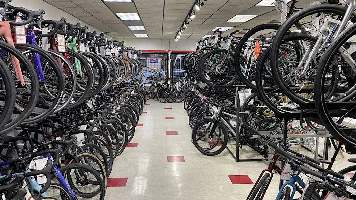 Kozy's Cyclery - Wrigleyville Picture 6
