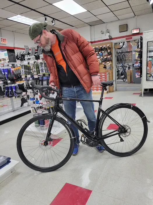 Kozy's Cyclery - Wrigleyville Picture 4