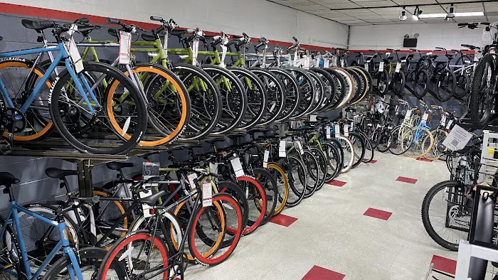 Kozy's Cyclery - Wrigleyville Picture 7