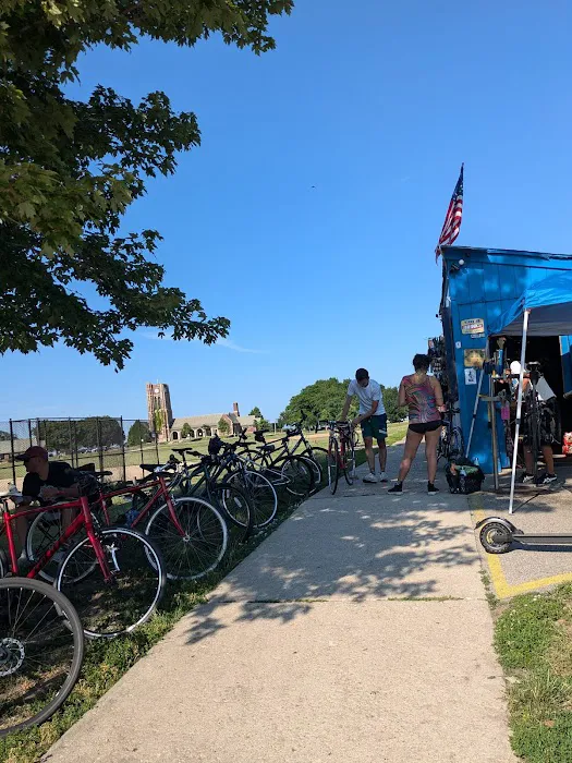 Lakeshore Bike Picture 1