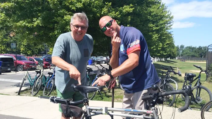 Lakeshore Bike Picture 3