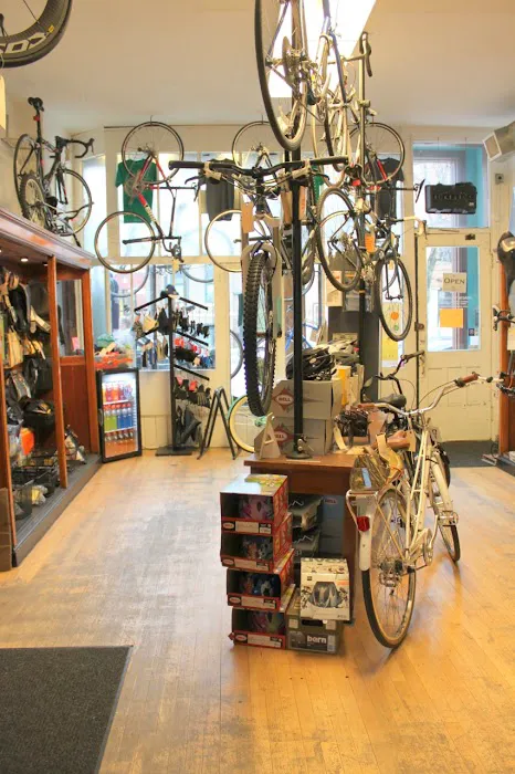 Roscoe Village Bikes Picture 3