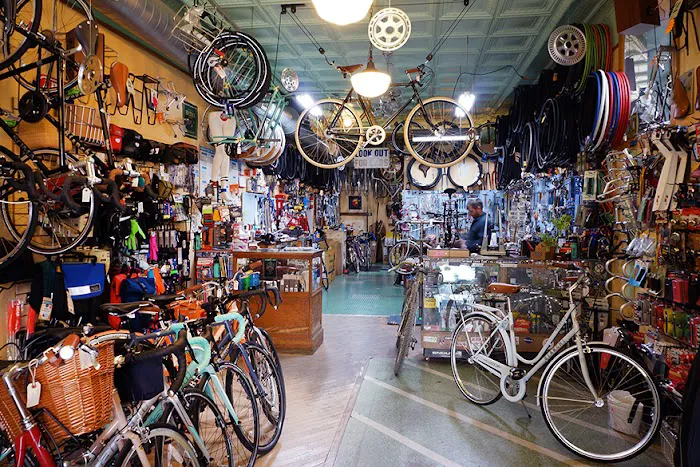 Boulevard Bikes Picture 2