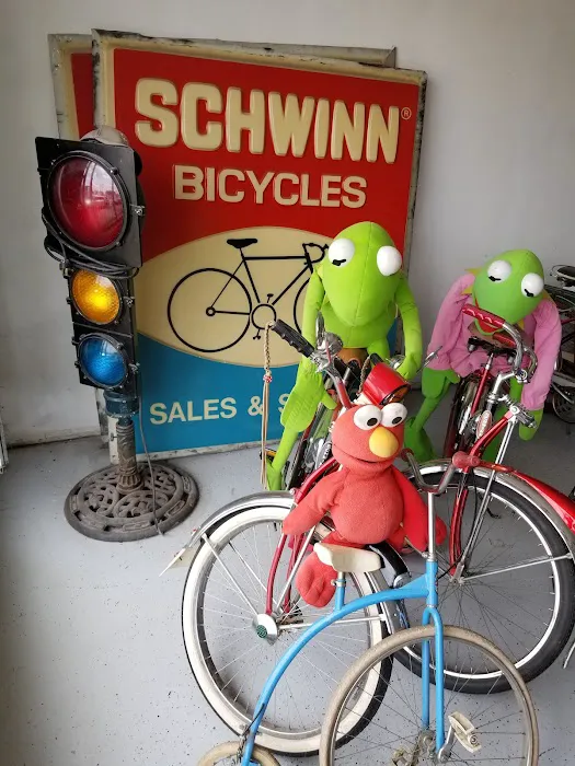 Carmen's Schwinn Picture 4