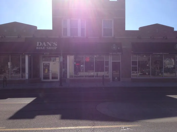Dan's Bike Shop Picture 2