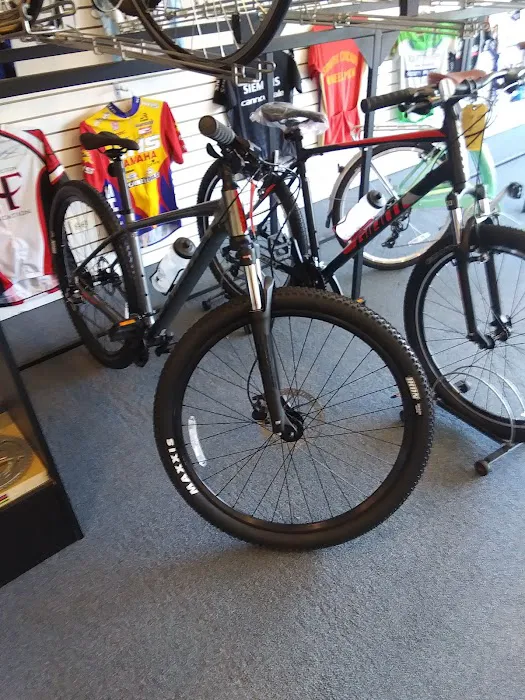 Beverly Bicycle Repair Shop Picture 1