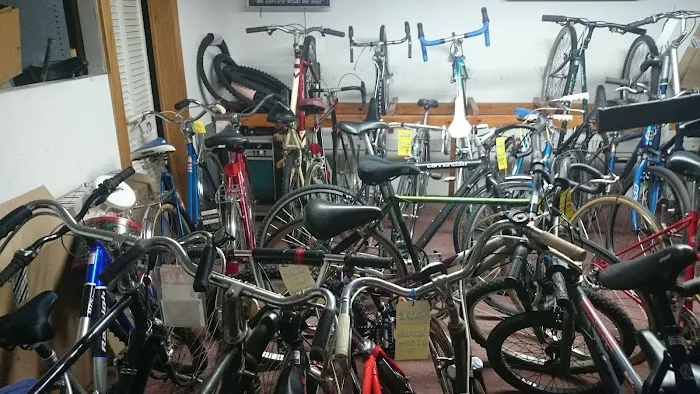 Roberts Cycle Bike Shop Picture 10