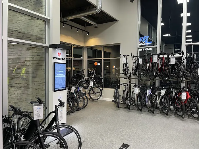 Trek Bicycle Villa Park Picture 7