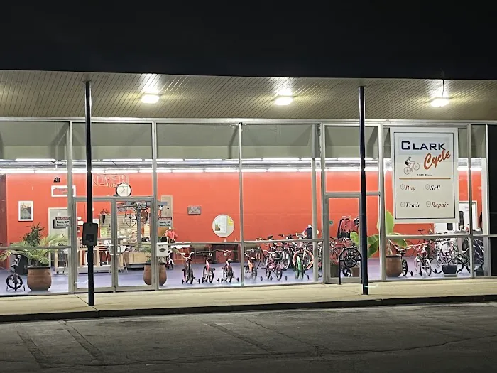 Clark Cycle Picture 8