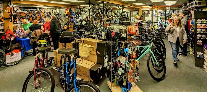 Edgebrook Cycle Picture 9