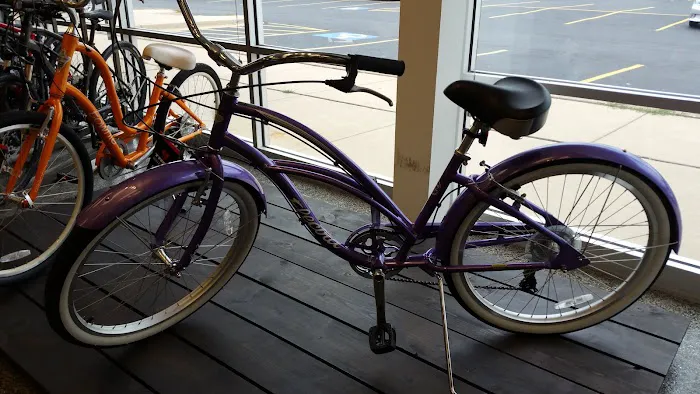 Trek Bicycle - Naperville Picture 10