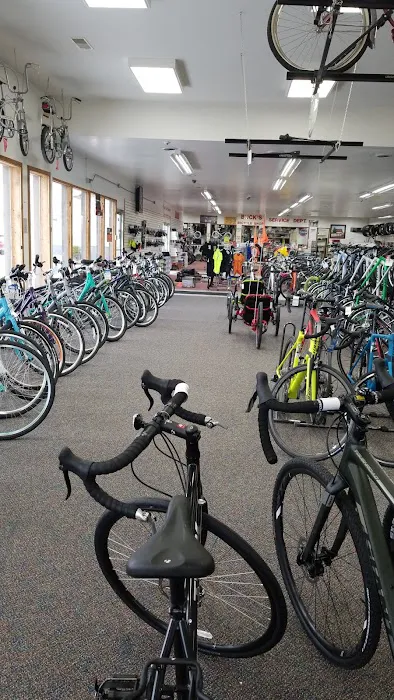 Buck's Bicycle Shop Inc. Picture 2