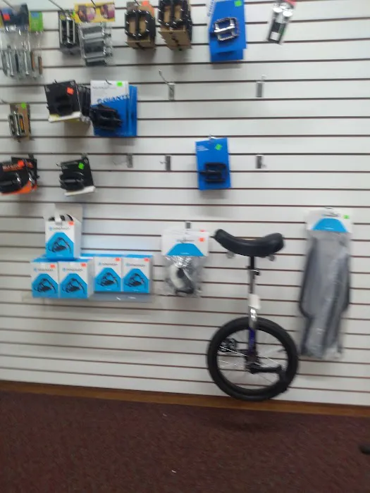 Buck's Bicycle Shop Inc. Picture 9