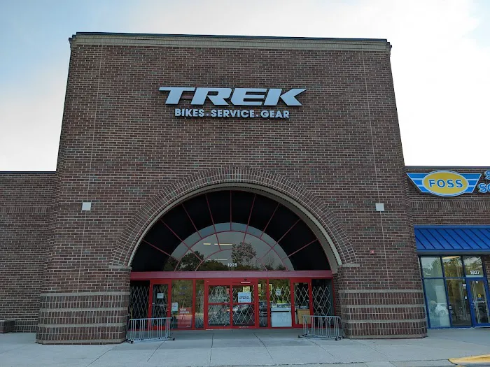 Trek Bicycle Store of Highland Park Picture 6