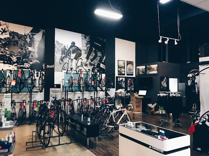 Trek Bicycle Store of Highland Park Picture 9