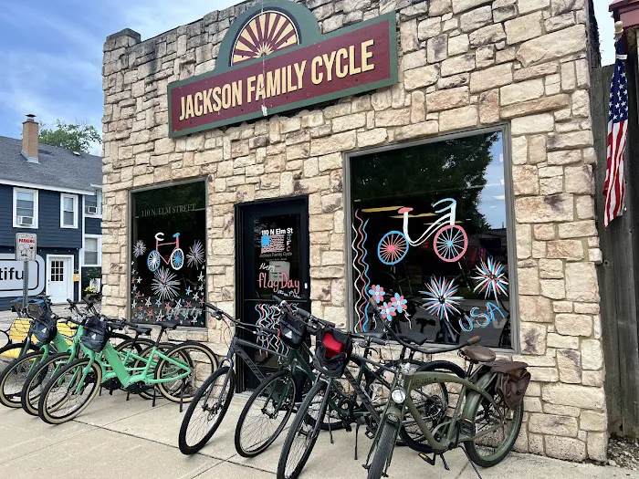 Jackson Family Cycle Picture 4