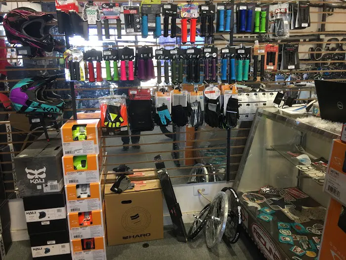 B & G Cyclery Inc Picture 2