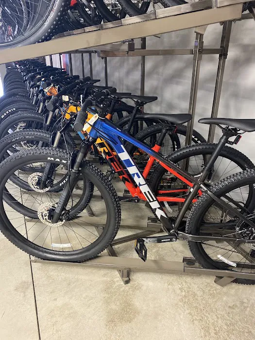 Trek Bicycle Store Racine Picture 4