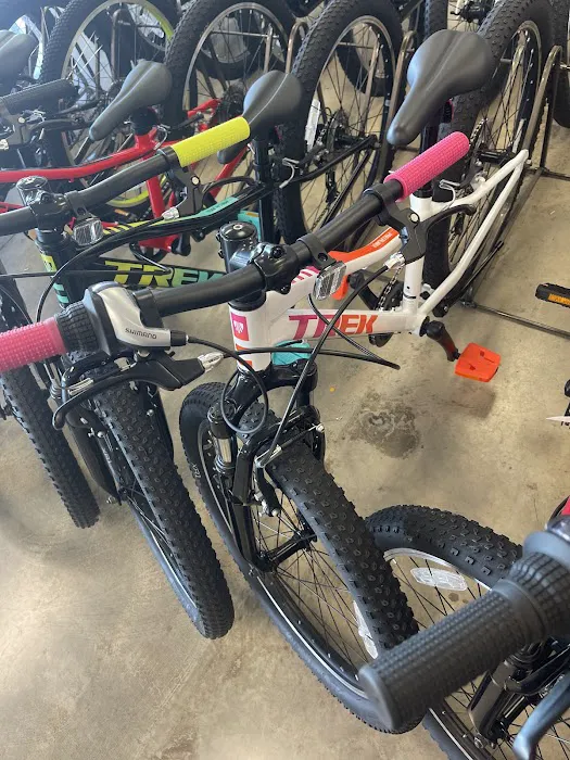 Trek Bicycle Store Racine Picture 7