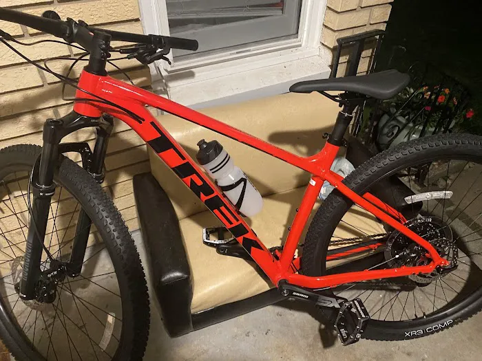 Trek Bicycle Granger Picture 6
