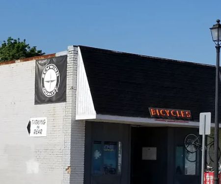 The Avenue Bicycle Station