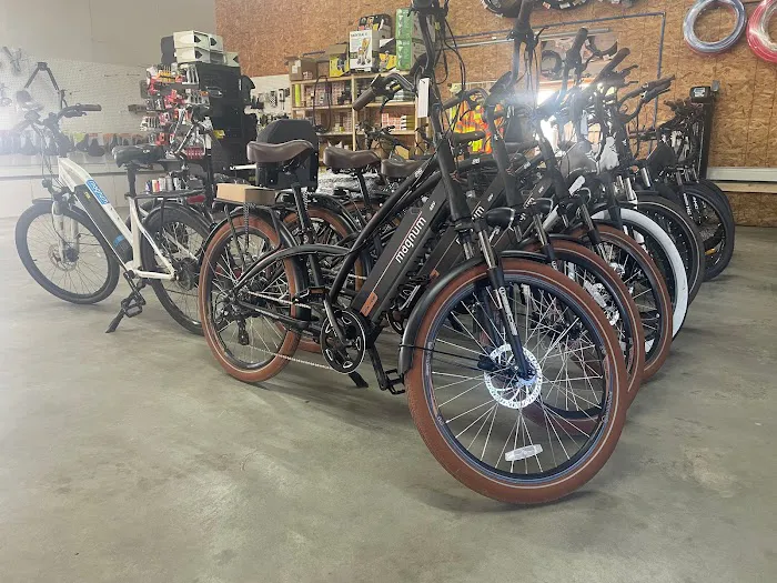 Otto's Bicycle Repair & Water Shop Picture 8
